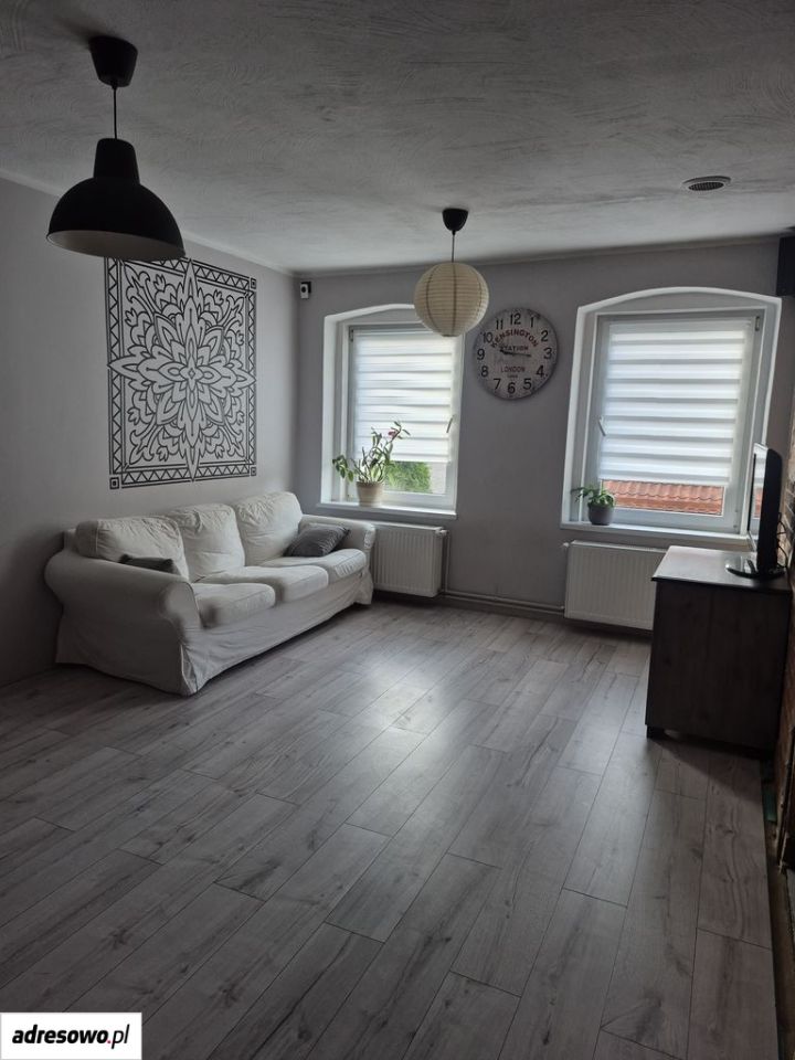 Mieszkanie 3-pokojowe Głuszyca, ul. Bohaterów Getta. Zdjęcie 1