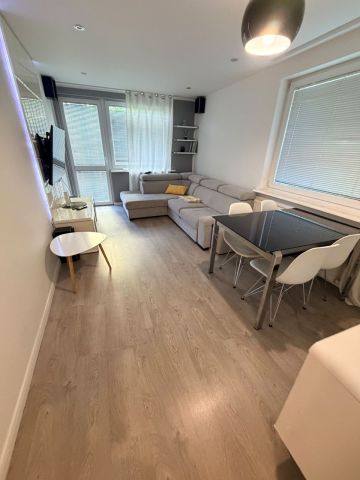 Mieszkanie 3-pokojowe Gdynia Wzgórze Świętego Maksymiliana, ul. Jana Matejki. Zdjęcie 1