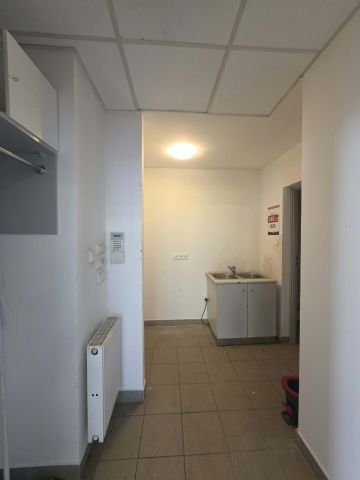 Lokal Jelenia Góra Centrum, pl. Niepodległości. Zdjęcie 12