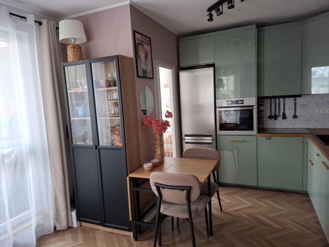 Mieszkanie 3-pokojowe Pruszków Centrum, ul. Stanisława Staszica. Zdjęcie 1