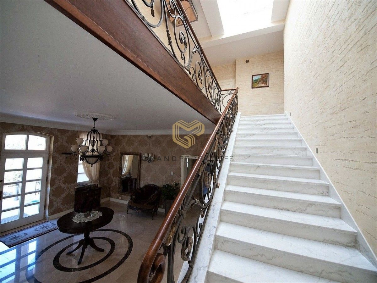 dom wolnostojący, 10 pokoi Konstancin-Jeziorna. Zdjęcie 8