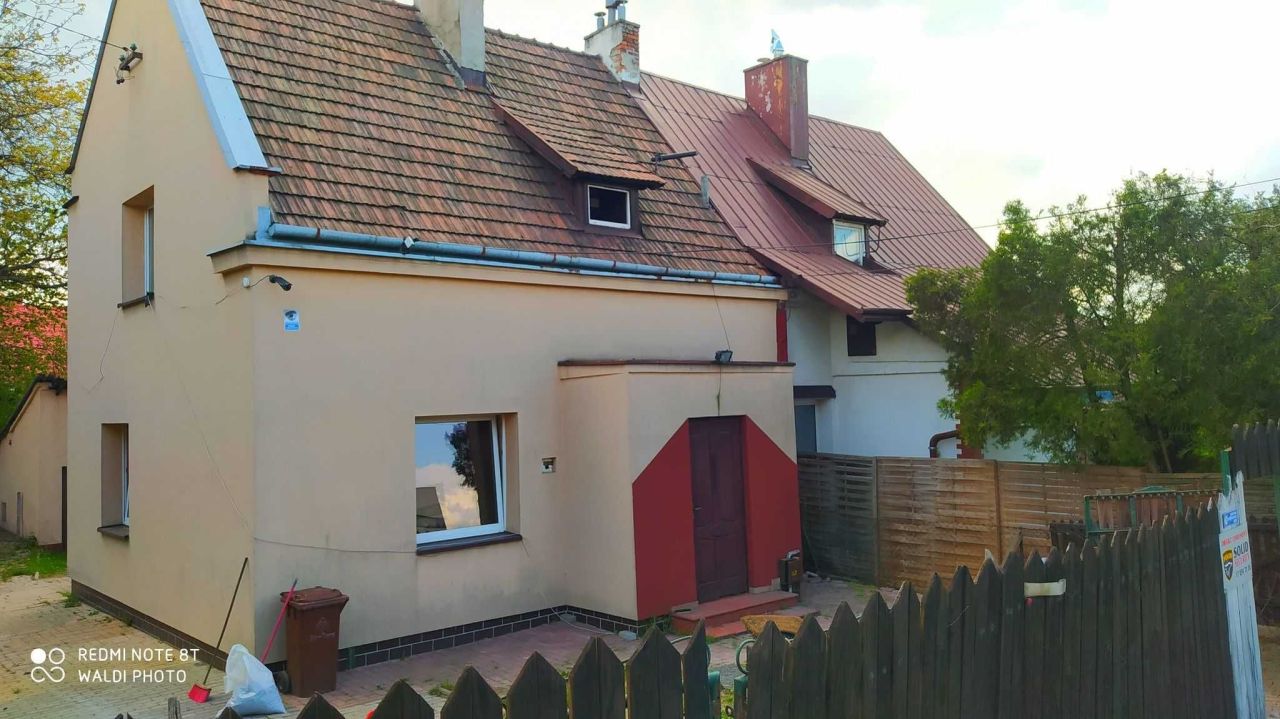 House, 80 m²