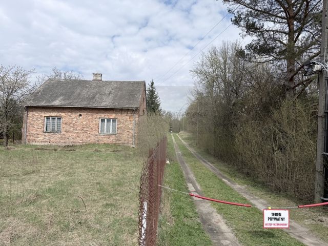 dom wolnostojący, 2 pokoje Lasek. Zdjęcie 9