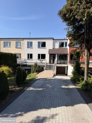 dom szeregowy, 5 pokoi Poznań Świerczewo, ul. Wojciecha Trąmpczyńskiego. Zdjęcie 1