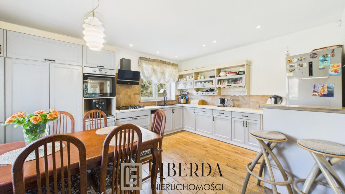 dom wolnostojący, 7 pokoi Motycz. Zdjęcie 7