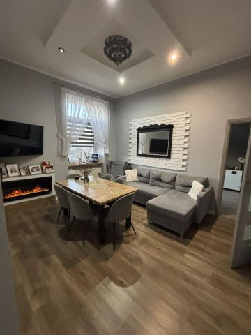 Mieszkanie 3-pokojowe Rakowice. Zdjęcie 1