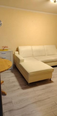 Mieszkanie 2-pokojowe Jelenia Góra Zabobrze, ul. Mieczysława Karłowicza. Zdjęcie 1