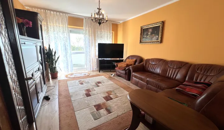 Mieszkanie 3-pokojowe Częstochowa Tysiąclecie, al. Aleja Armii Krajowej