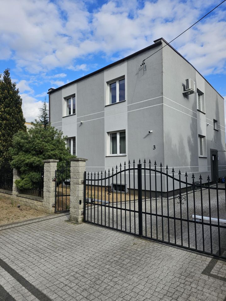 Dom na sprzedaż bez pośredników          
          
            ul. Gladiolowa          
          
            Poznań Junikowo