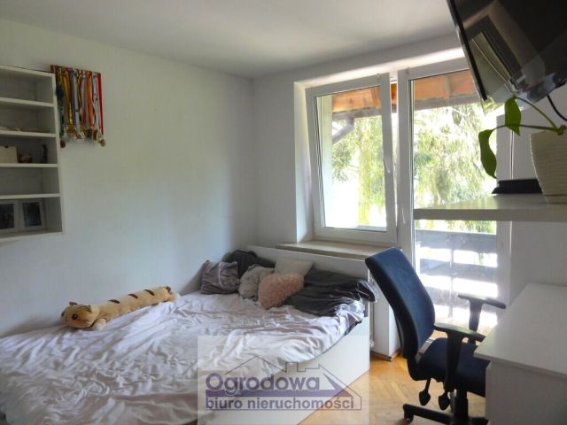 dom wolnostojący, 6 pokoi Urle. Zdjęcie 12