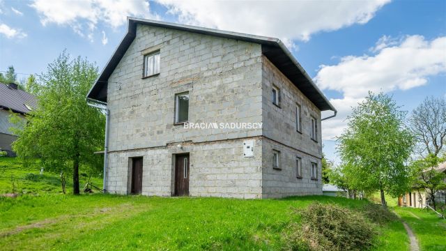 dom wolnostojący, 5 pokoi Krzeszów. Zdjęcie 2