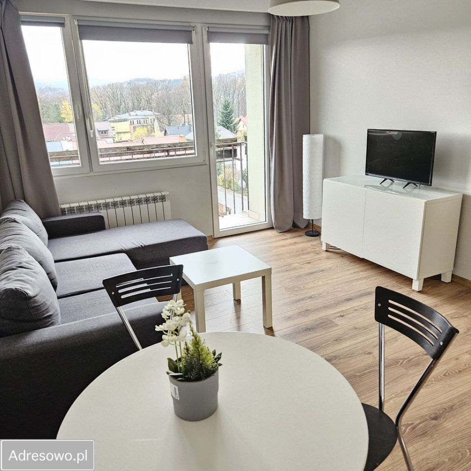 Mieszkanie 2-pokojowe Żywiec, os. 700-lecia. Zdjęcie 3