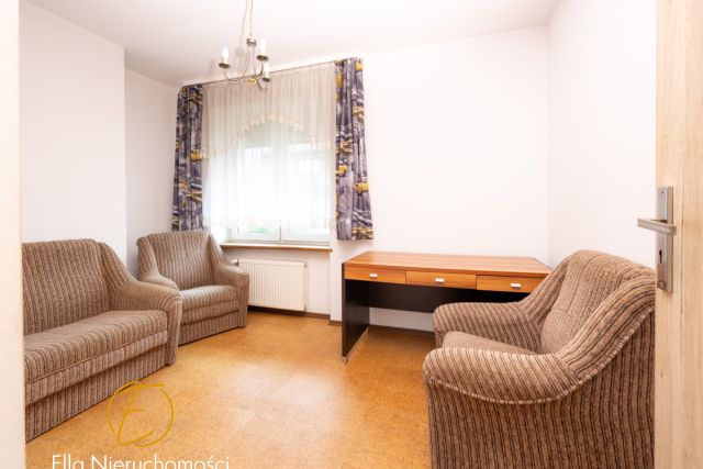 dom wolnostojący, 6 pokoi Jelenia Góra Zabobrze, ul. Wiśniowa. Zdjęcie 14