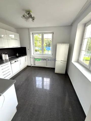 dom wolnostojący, 5 pokoi Warszawa Wawer. Zdjęcie 2