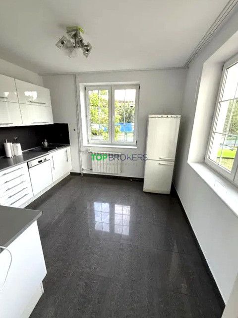 dom wolnostojący, 5 pokoi Warszawa Wawer. Zdjęcie 2