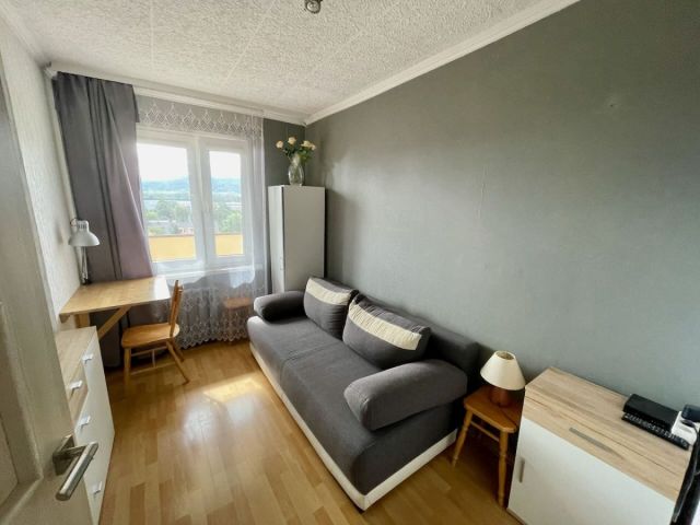 Mieszkanie 2-pokojowe Bielsko-Biała Leszczyny, ul. Konstantego Ildefonsa Gałczyńskiego. Zdjęcie 1