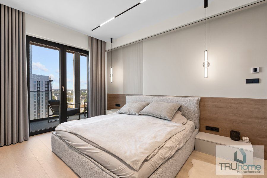 Mieszkanie 4-pokojowe Katowice Śródmieście, ul. Henryka Mikołaja Góreckiego. Zdjęcie 13