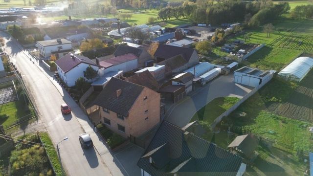 dom wolnostojący, 6 pokoi Poświętno. Zdjęcie 2