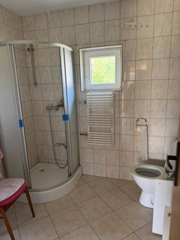 dom wolnostojący, 2 pokoje Gutków. Zdjęcie 14