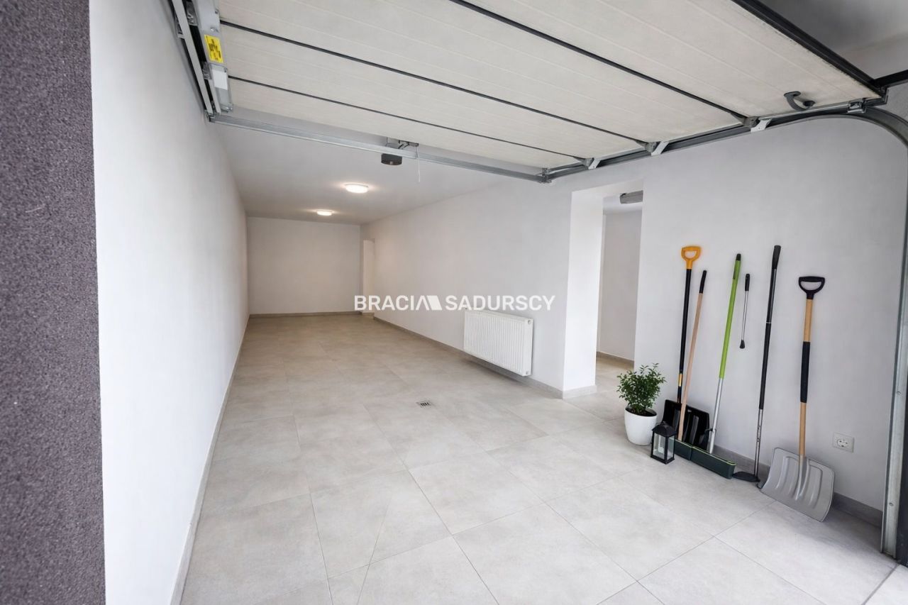 dom wolnostojący, 5 pokoi Niepołomice, ul. Stefana Roweckiego. Zdjęcie 36