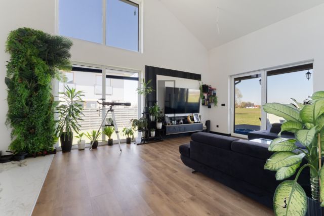 dom wolnostojący, 4 pokoje Wola Rasztowska, ul. Przyjaźni. Zdjęcie 3