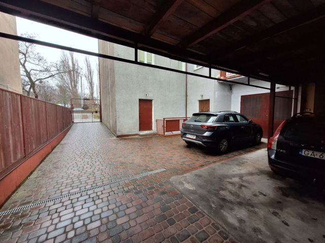 kamienica, 9 pokoi Gdynia Leszczynki, ul. Morska. Zdjęcie 17