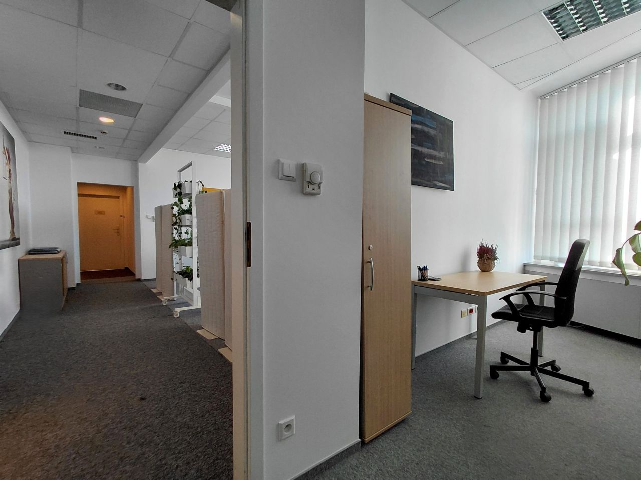 Biuro Warszawa Śródmieście, al. Jana Pawła II. Zdjęcie 8