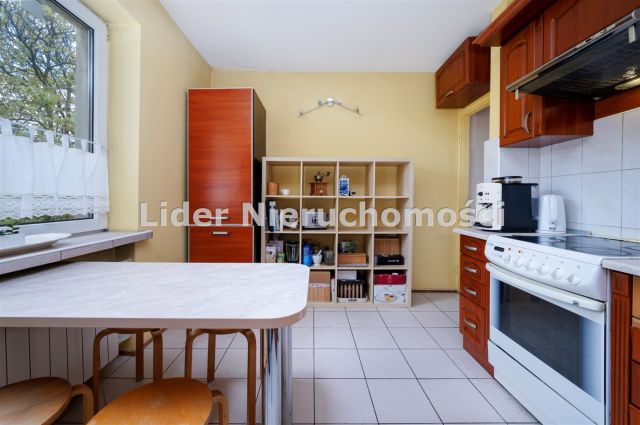 dom wolnostojący, 8 pokoi Pabianice, ul. Karniszewicka. Zdjęcie 13