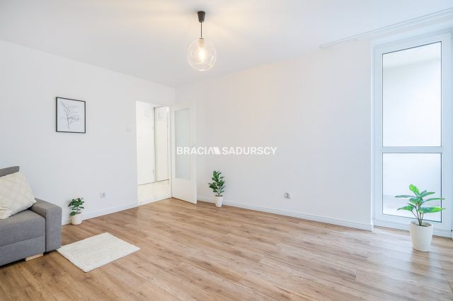 Mieszkanie 1-pokojowe Kraków Krowodrza, ul. Józefa Wybickiego. Zdjęcie 2