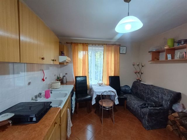 dom wolnostojący, 2 pokoje Lutomiersk. Zdjęcie 3