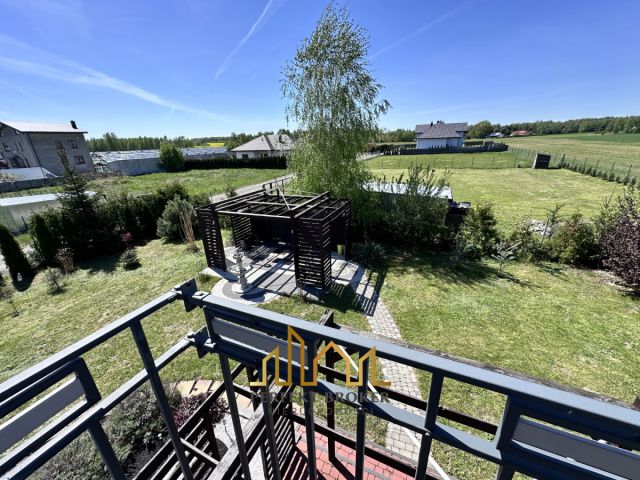 dom wolnostojący, 5 pokoi Łuszczów Drugi. Zdjęcie 11