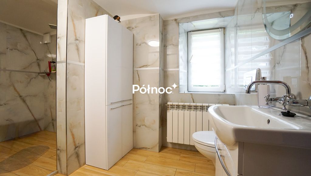 dom wolnostojący, 8 pokoi Trzebieszowice. Zdjęcie 11