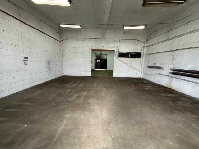 Hala/magazyn Skarżysko-Kamienna, ul. Prezydenta RP Ignacego Mościckiego. Zdjęcie 1