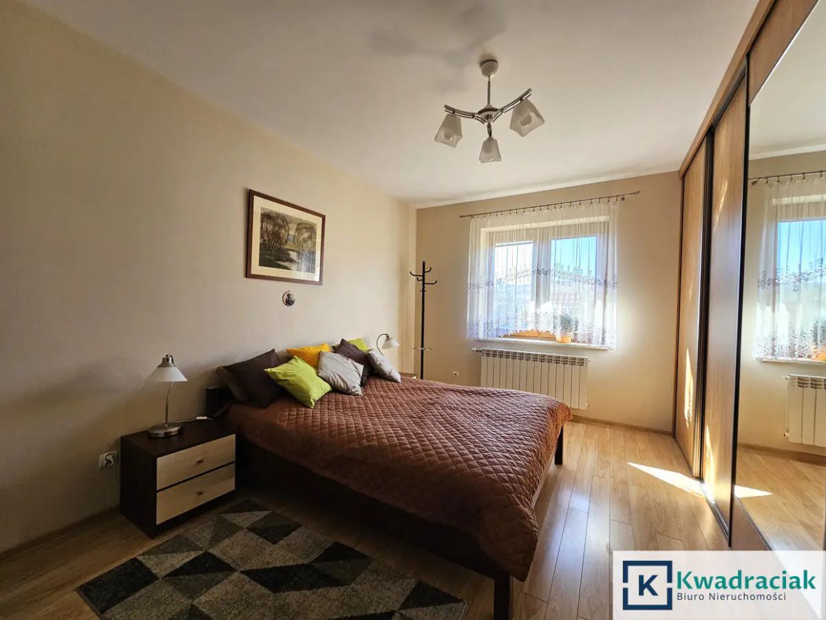 dom wolnostojący, 4 pokoje Żarnowiec. Zdjęcie 13