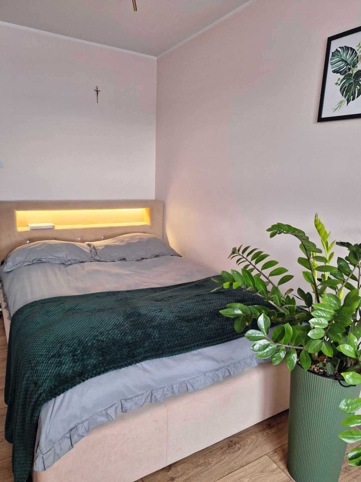 Mieszkanie 3-pokojowe Wieluń, os. kard. Stefana Wyszyńskiego. Zdjęcie 1