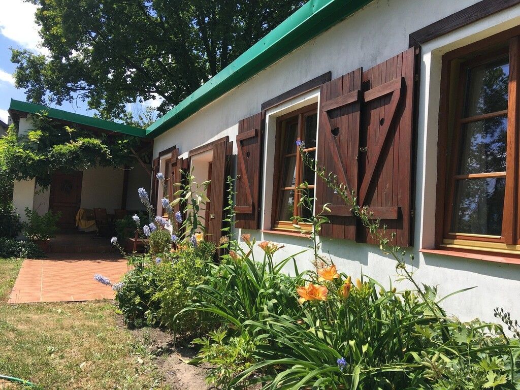 dom wolnostojący, 4 pokoje Nosy-Poniatki, ul. Szkolna