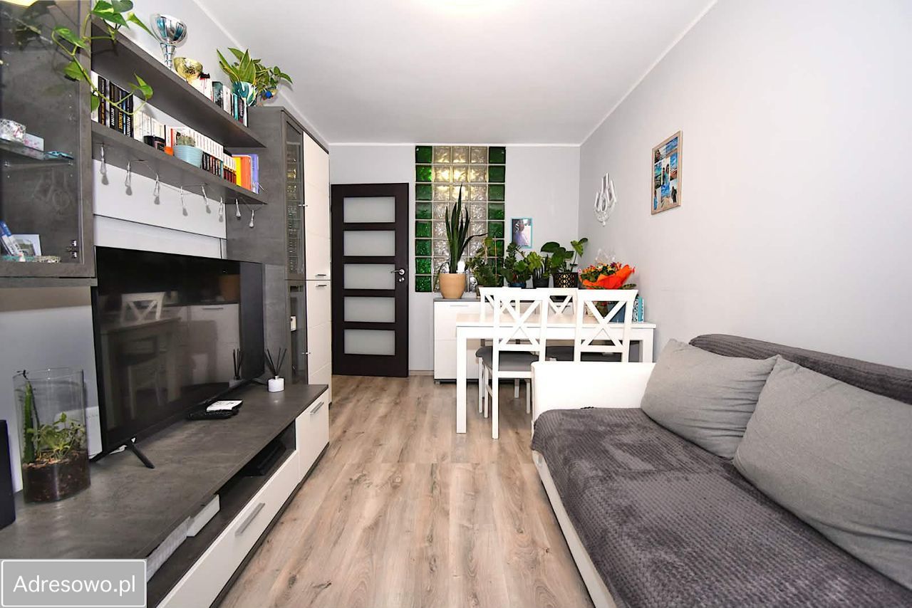 Mieszkanie 2-pokojowe Wrocław Kuźniki, ul. Sarbinowska. Zdjęcie 12