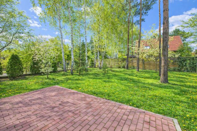 dom wolnostojący, 5 pokoi Legionowo. Zdjęcie 2