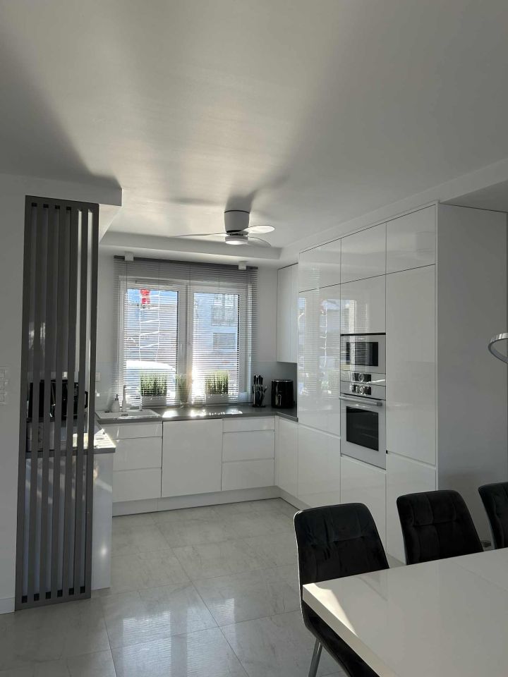 dom szeregowy, 4 pokoje Wawrów, ul. Brzozowa. Zdjęcie 3