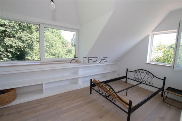 dom wolnostojący, 8 pokoi Wrocław Śródmieście, pl. gen. Walerego Wróblewskiego. Zdjęcie 11