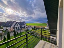 dom wolnostojący, 4 pokoje Bezrzecze, ul. Karmelowa. Zdjęcie 1