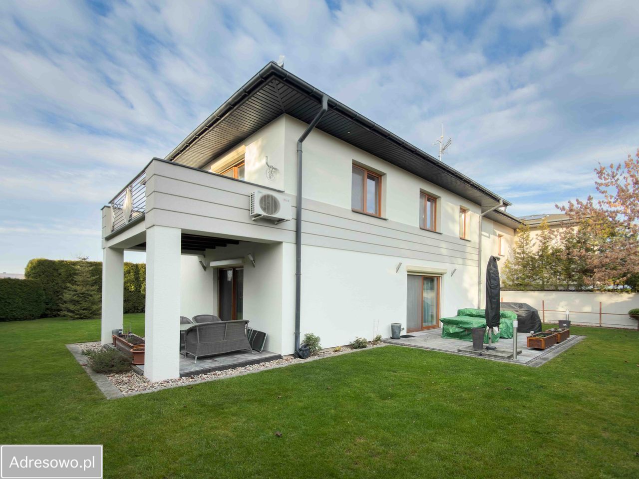 bliźniak, 4 pokoje Kiełpin Poduchowny, ul. Ogrodowa. Zdjęcie 1