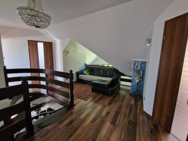dom wolnostojący, 6 pokoi Krzyków. Zdjęcie 9