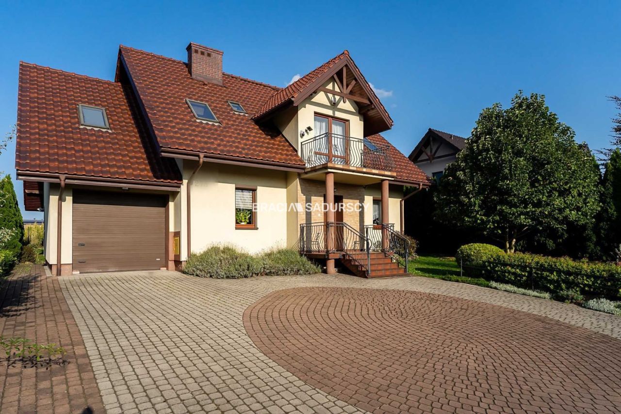 dom wolnostojący, 6 pokoi Kocmyrzów, ul. Jagiellońska. Zdjęcie 3