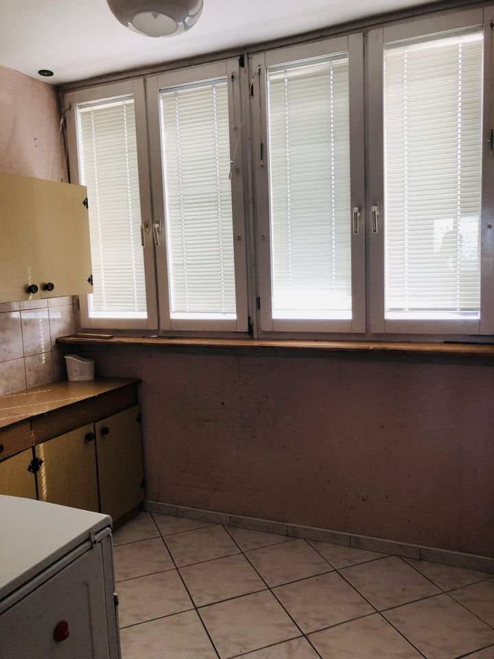 Mieszkanie 4-pokojowe Bolesławiec, ul. Konstantego Ildefonsa Gałczyńskiego. Zdjęcie 9