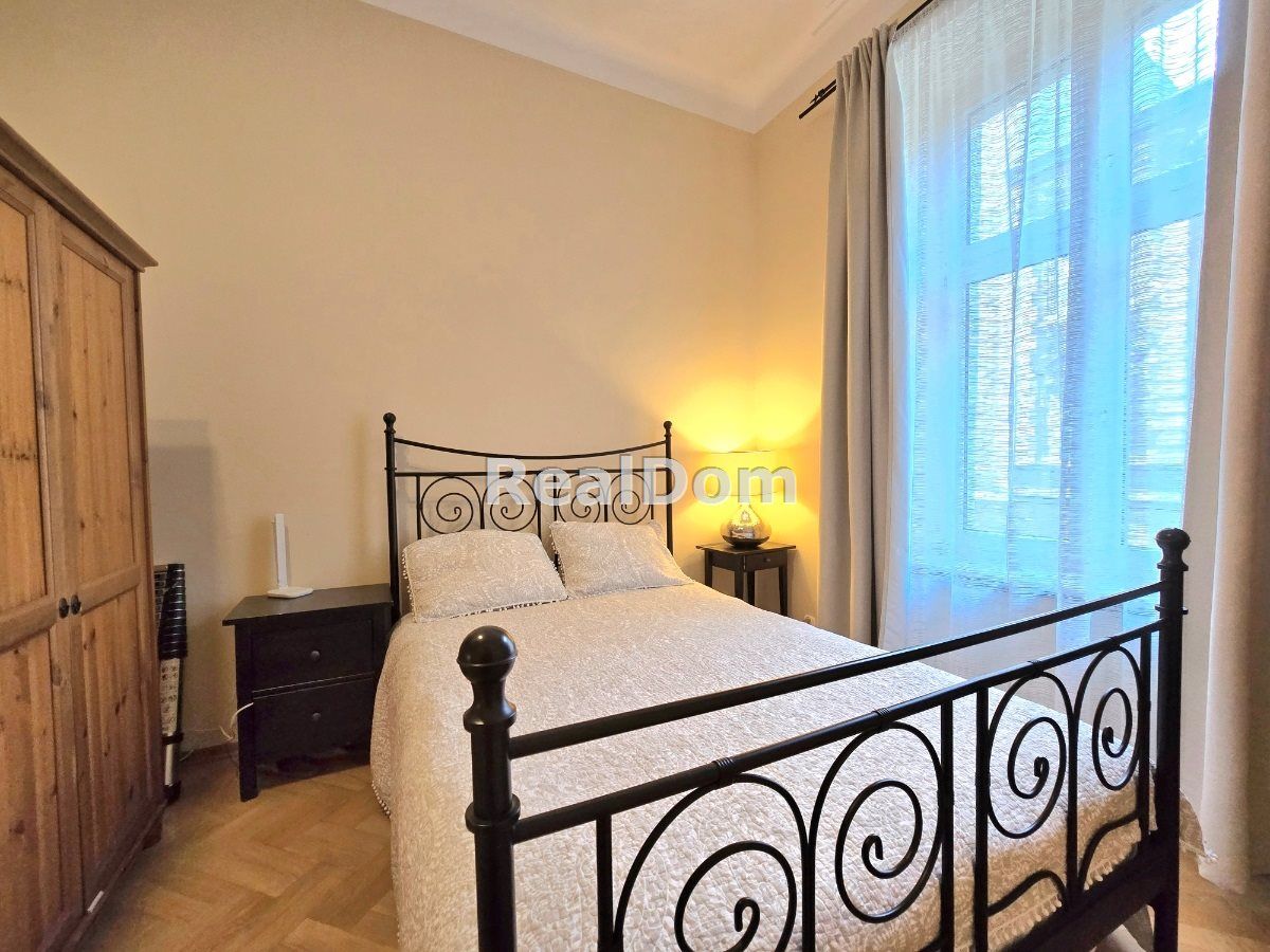 Mieszkanie 4-pokojowe Kraków Stare Miasto, ul. Szlak. Zdjęcie 4