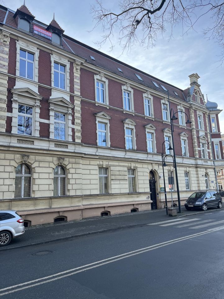 Mieszkanie 4-pokojowe Kędzierzyn-Koźle Koźle, ul. Stefana Żeromskiego. Zdjęcie 1