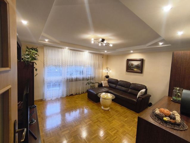 Mieszkanie 2-pokojowe Brzeg Centrum, ul. Księdza Jerzego Popiełuszki. Zdjęcie 3