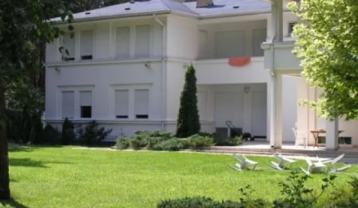 dom wolnostojący, 9 pokoi Hornówek