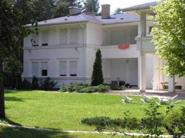 dom wolnostojący, 9 pokoi Hornówek. Zdjęcie 1